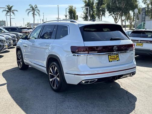 2026 Volkswagen Atlas 2.0T SEL Premium R-Line 4MOTION
