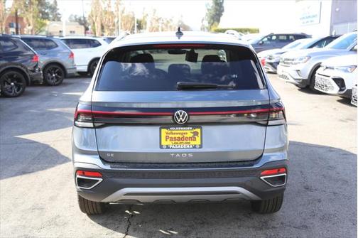 2025 Volkswagen Taos 1.5T SE