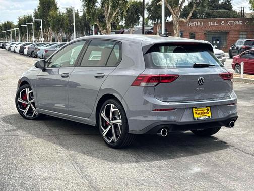 2025 Volkswagen Golf GTI 2.0T SE DSG