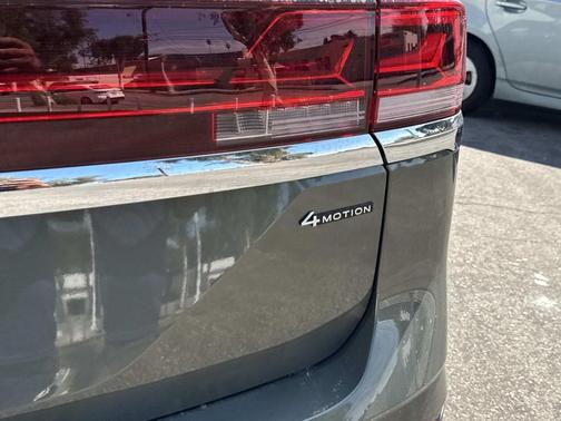 2026 Volkswagen Atlas 2.0T SE w/Technology 4MOTION