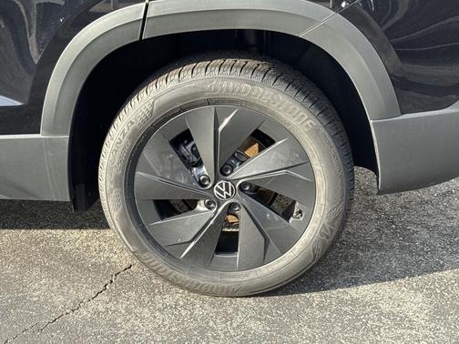 2026 Volkswagen Taos S