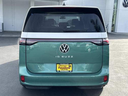 2025 Volkswagen ID. Buzz Pro S Plus