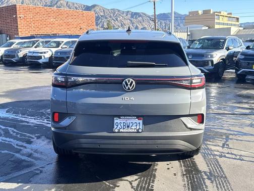 2024 Volkswagen ID.4 Pro
