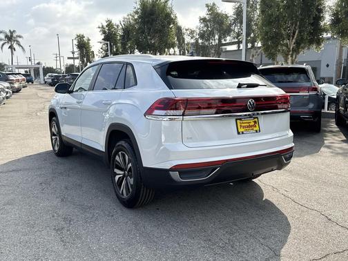 2026 Volkswagen Atlas Cross Sport 2.0T SE
