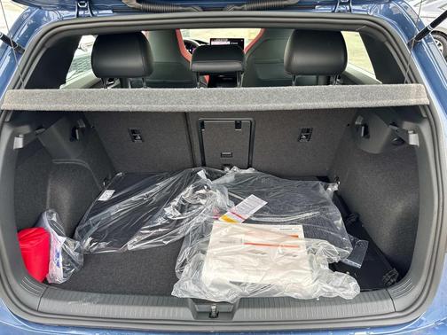2025 Volkswagen Golf GTI 2.0T SE DSG