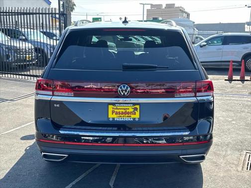 2025 Volkswagen Atlas 2.0T SE
