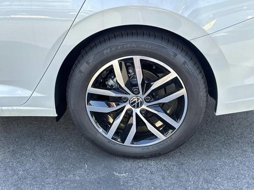 2026 Volkswagen Jetta 1.4T SE