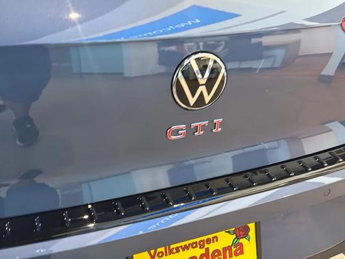 2025 Volkswagen Golf GTI 2.0T S DSG