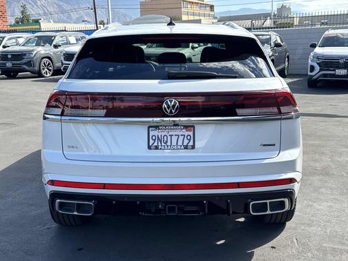 2024 Volkswagen Atlas Cross Sport 2.0T SEL Premium