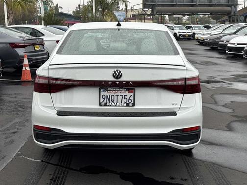 2025 Volkswagen Jetta 1.5T SE