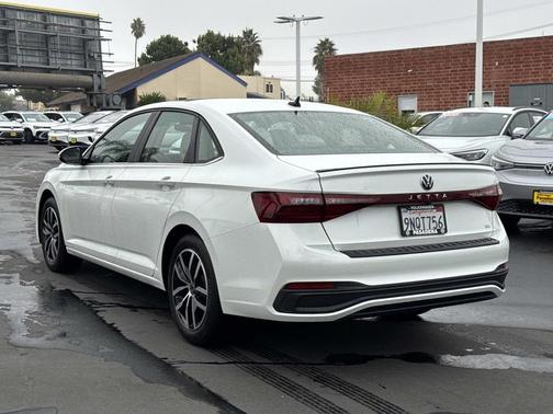 2025 Volkswagen Jetta 1.5T SE