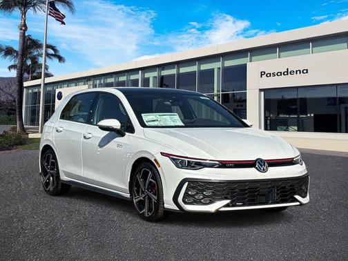 2025 Volkswagen Golf GTI 2.0T SE DSG