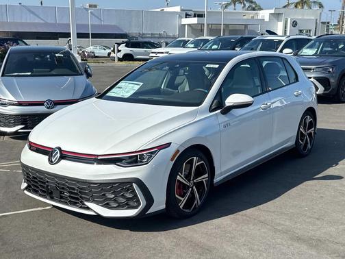 2025 Volkswagen Golf GTI 2.0T SE DSG