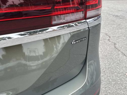 2026 Volkswagen Atlas 2.0T SE w/Technology 4MOTION