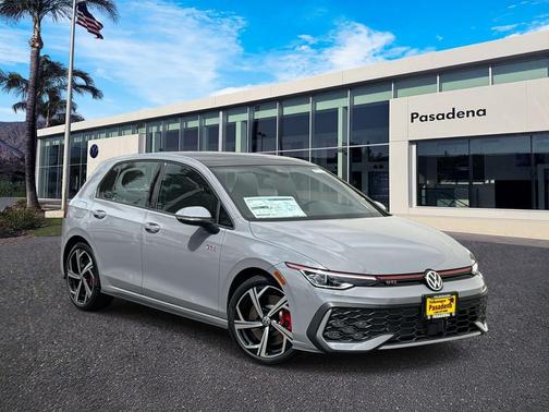 2025 Volkswagen Golf GTI 2.0T SE DSG