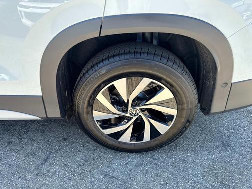 2025 Volkswagen Tiguan 2.0T S