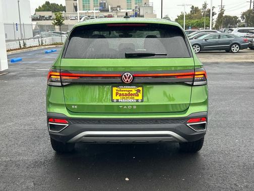 2025 Volkswagen Taos 1.5T SE