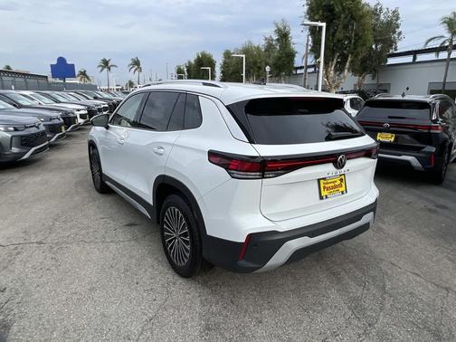 2025 Volkswagen Tiguan 2.0T S