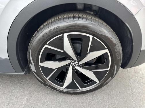 Silver Mist Metallic 2023 Volkswagen ID.4 Pro S