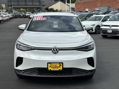 White 2025 Volkswagen ID.4 Pro