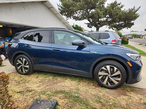2023 Volkswagen ID.4 Pro