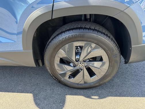 2026 Volkswagen Taos S