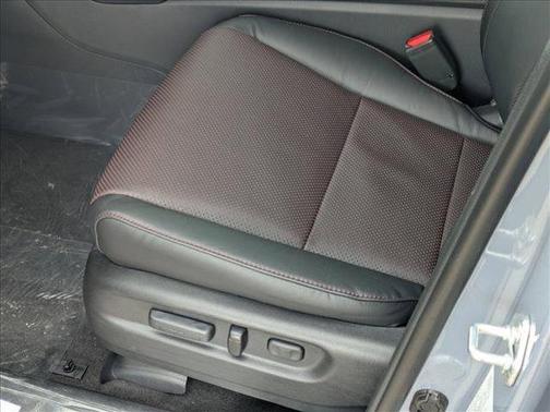Sonic Gray Pearl 2026 Honda Ridgeline Black