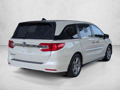 White 2018 Honda Odyssey EX-L