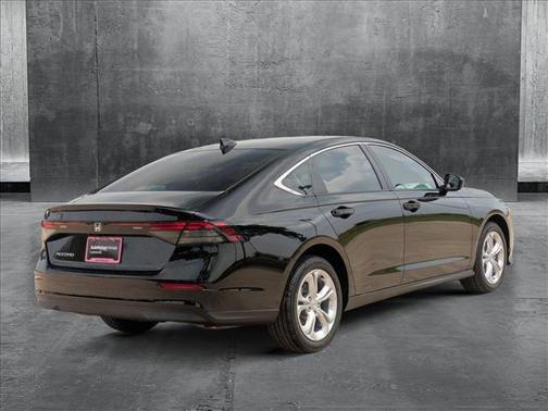 2025 Honda Accord LX 1.5T