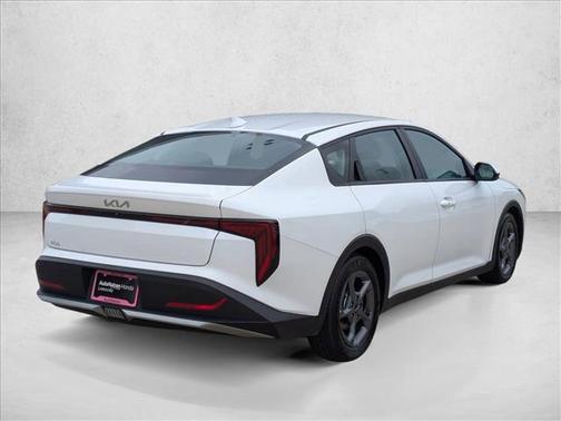 Snow White Pearl 2025 Kia K4 LXS