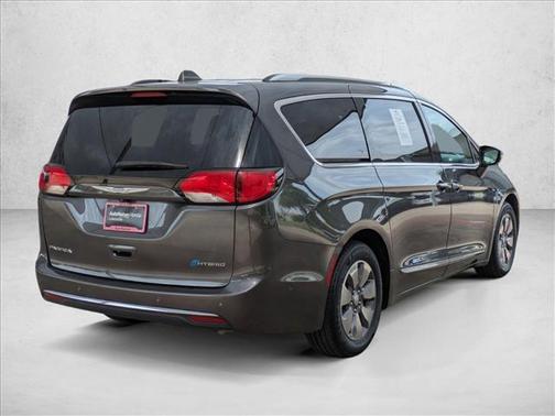 Granite Crystal Metallic Clearcoat 2019 Chrysler Pacifica Hybrid Limited