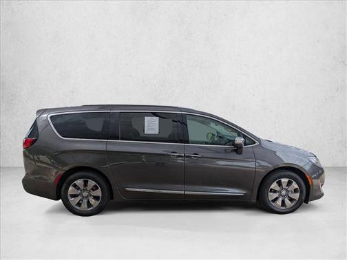 Granite Crystal Metallic Clearcoat 2019 Chrysler Pacifica Hybrid Limited