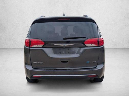 Granite Crystal Metallic Clearcoat 2019 Chrysler Pacifica Hybrid Limited