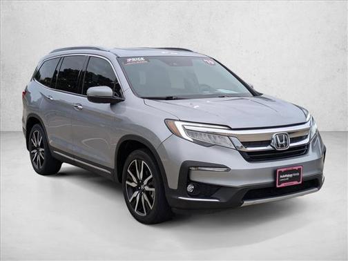 Lunar Silver Metallic 2019 Honda Pilot EX
