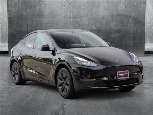 2025 Tesla Model Y Long Range Dual Motor All-Wheel Drive