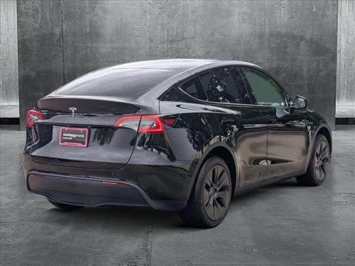 2025 Tesla Model Y Long Range Dual Motor All-Wheel Drive