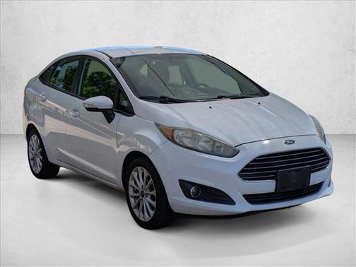Oxford White 2014 Ford Fiesta SE