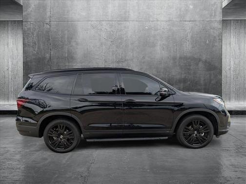 2022 Honda Pilot AWD Black Edition