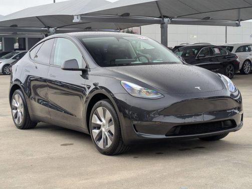 2024 Tesla Model Y Long Range Dual Motor All-Wheel Drive