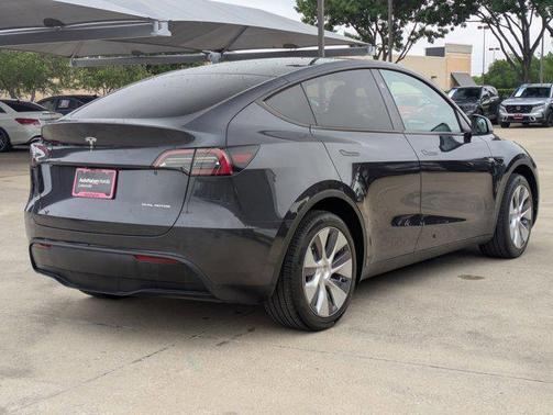 2024 Tesla Model Y Long Range Dual Motor All-Wheel Drive