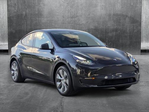 2024 Tesla Model Y Long Range Dual Motor All-Wheel Drive