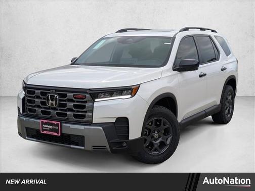 Platinum White Pearl 2026 Honda Pilot TrailSport