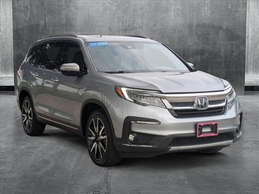 2022 Honda Pilot Touring 8-Passenger