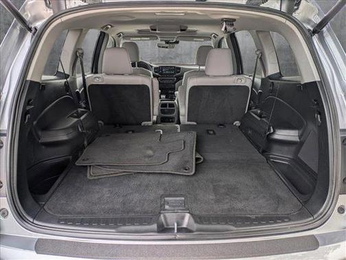 2022 Honda Pilot Touring 8-Passenger