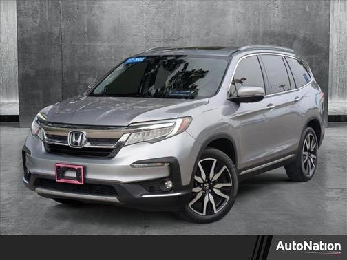 2022 Honda Pilot Touring 8-Passenger