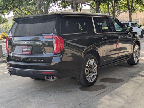 2023 GMC Yukon XL Denali Ultimate