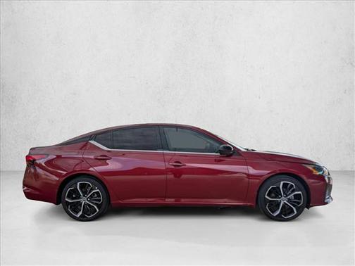2024 Nissan Altima SR FWD