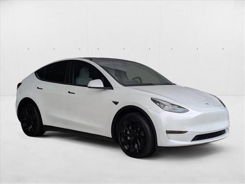 2023 Tesla Model Y Long Range Dual Motor All-Wheel Drive