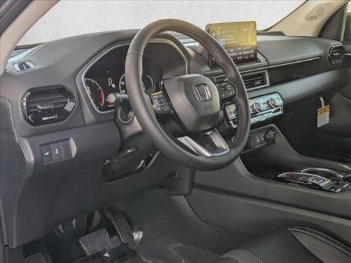 2025 Honda Pilot Touring 8-Passenger