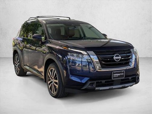 2024 Nissan Pathfinder Platinum FWD
